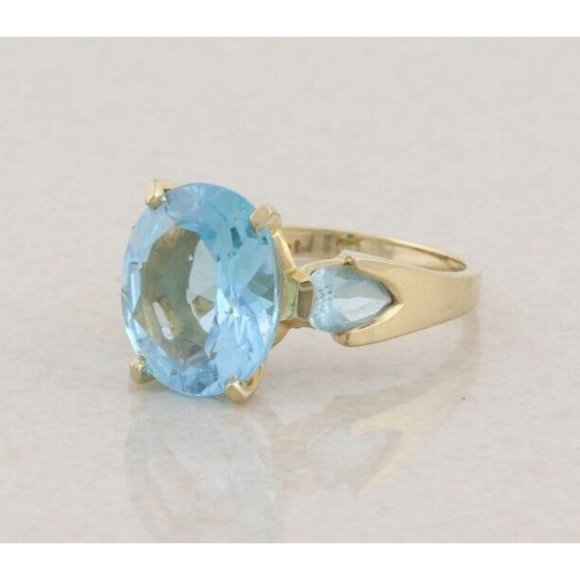14k Yellow Gold Natural Blue Topaz Ring Size 6 1/2 - Picture 5 of 7